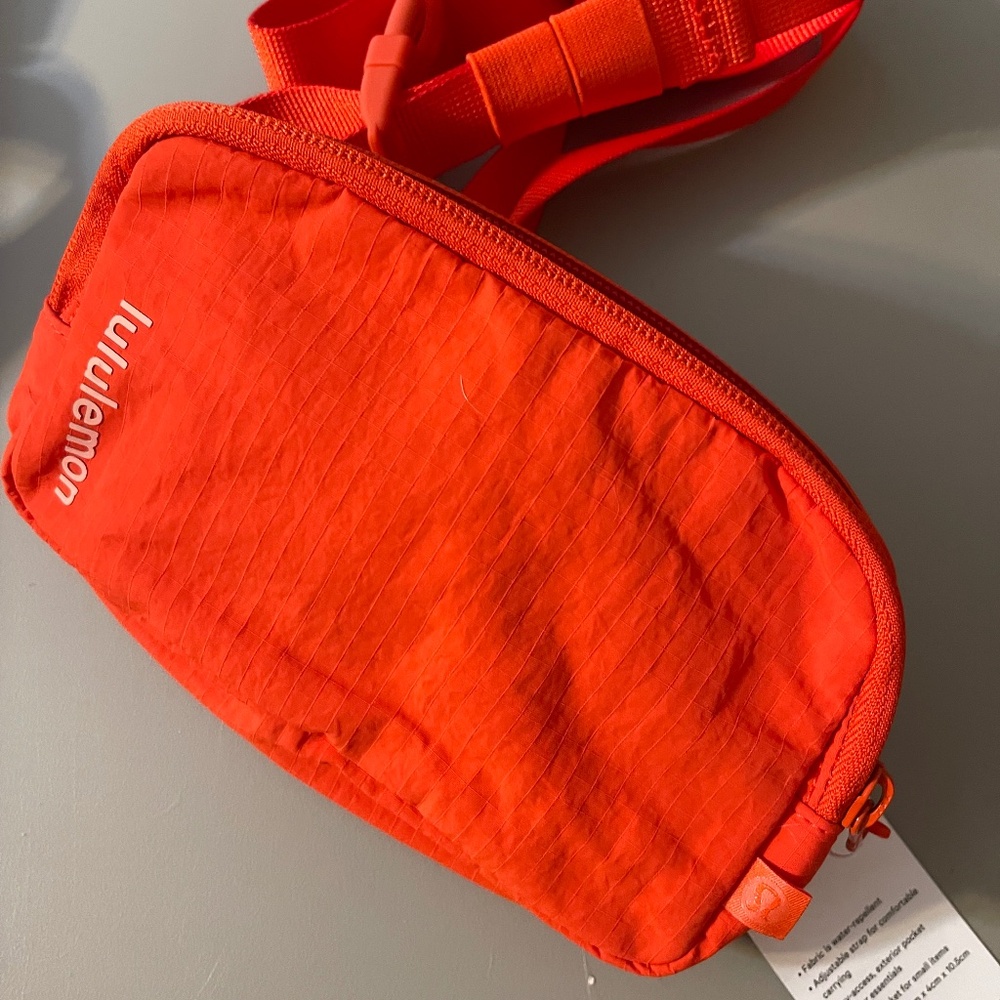 NWT Lululemon Mini Belt Bag in Solar Orange